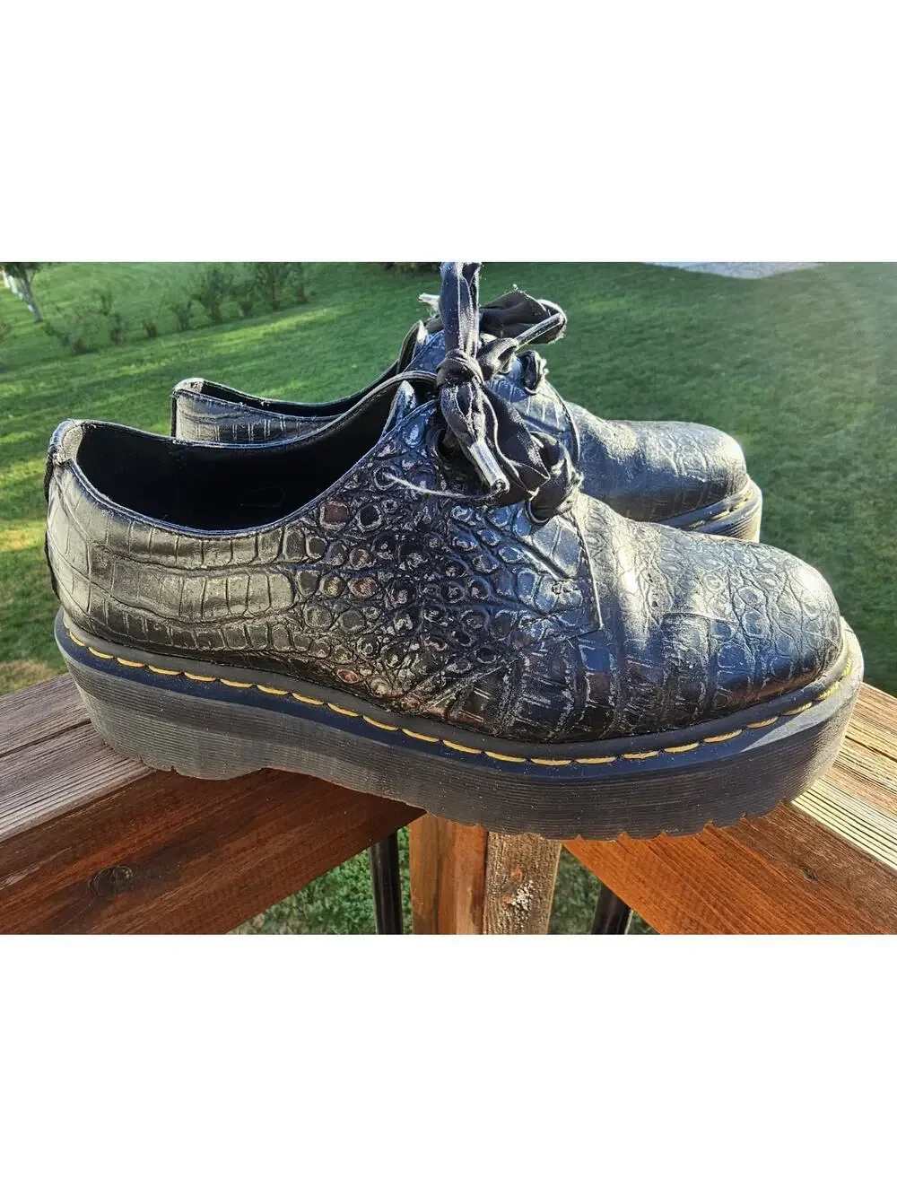 Dr. Martens Unisex Embossed Croc Platform Oxford Shoes Mens 8 Womens 10 Black